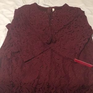 Burgundy lace dress size xxl